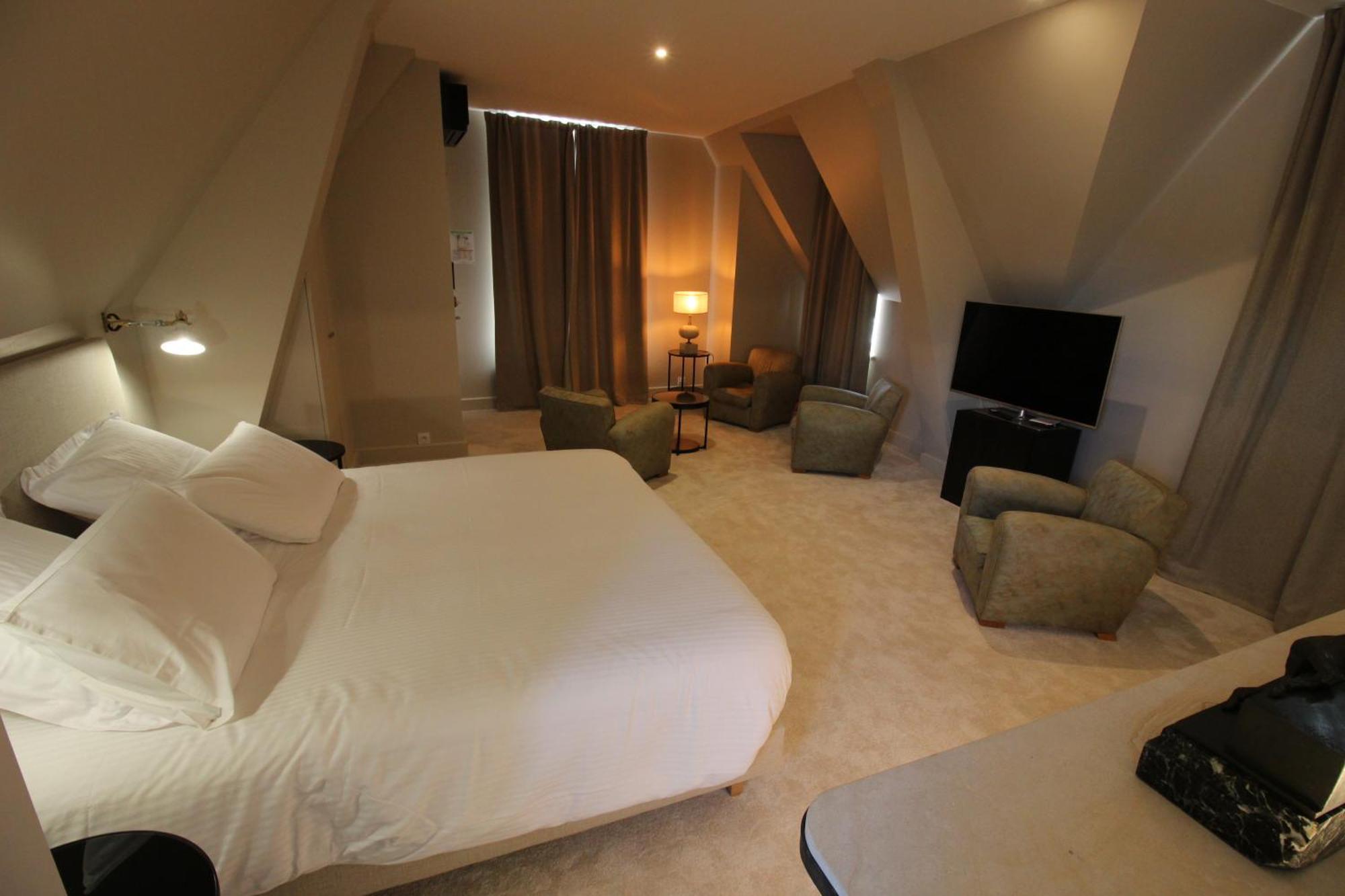 Logis Hotel La Maison A Pan De Bois Vierzon Ngoại thất bức ảnh