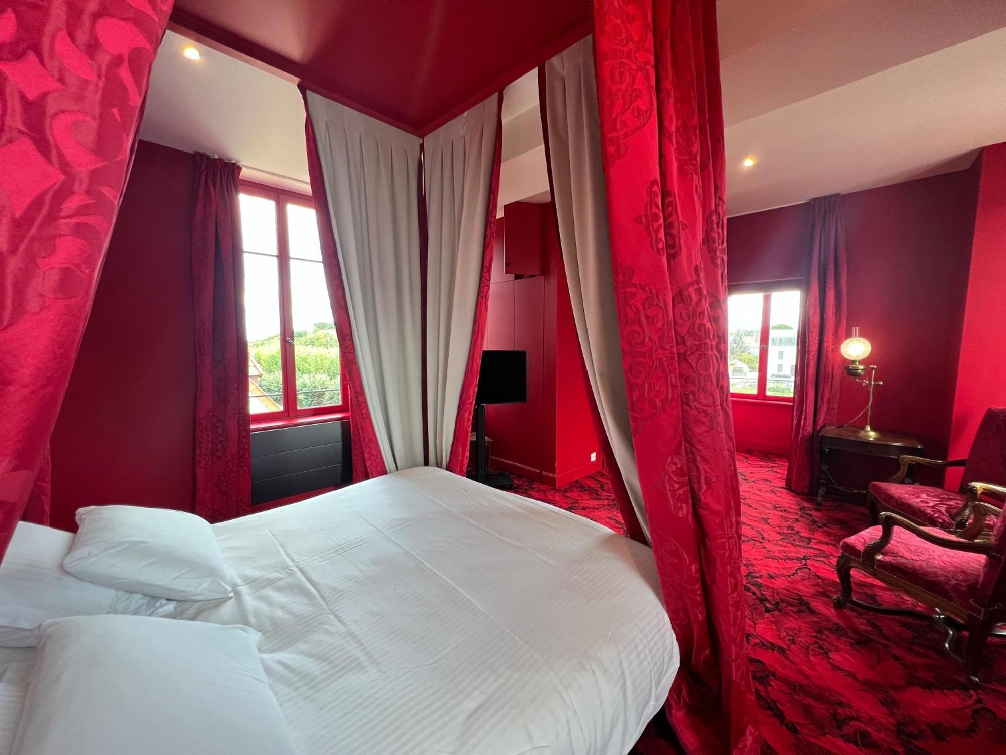 Logis Hotel La Maison A Pan De Bois Vierzon Ngoại thất bức ảnh
