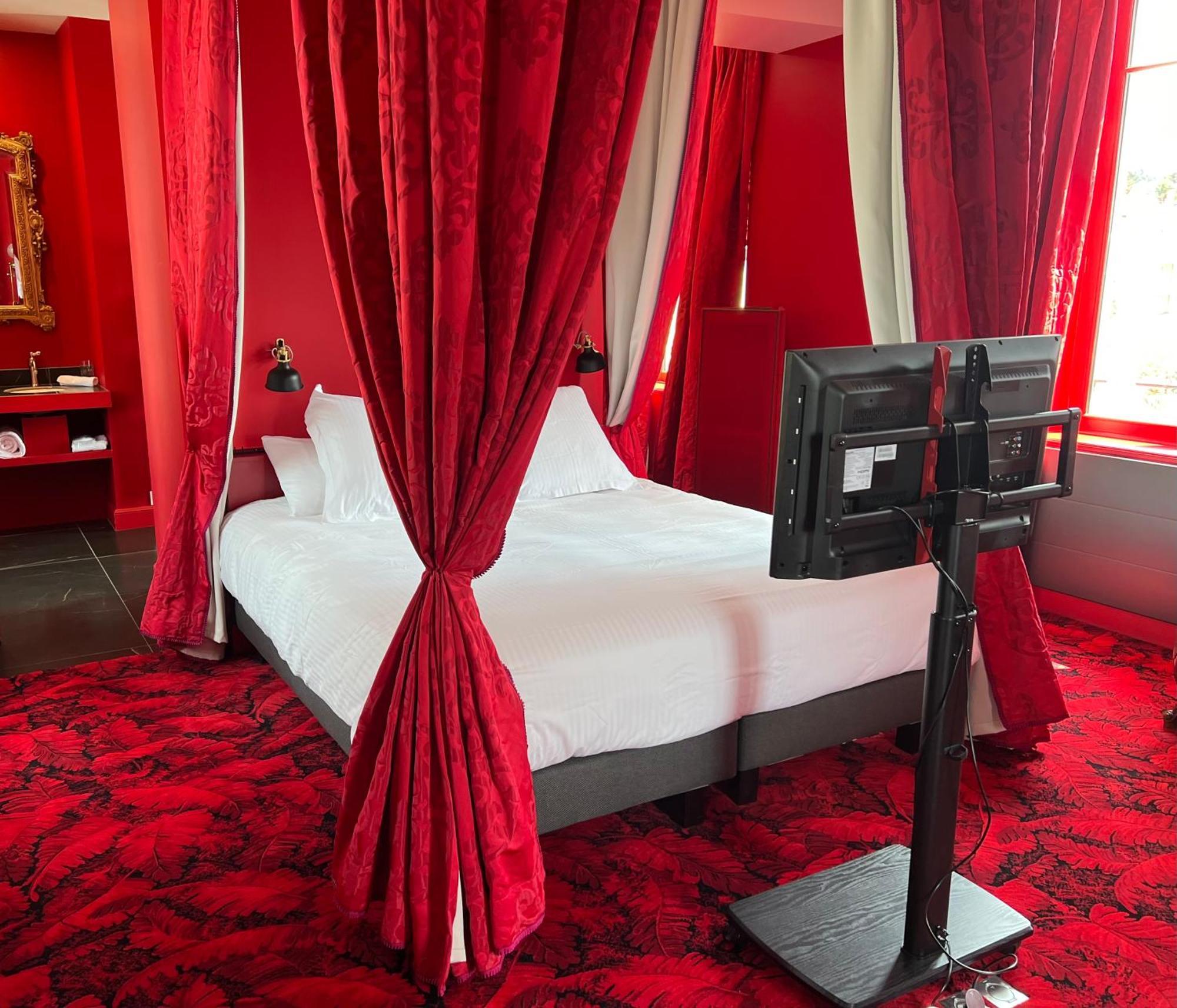 Logis Hotel La Maison A Pan De Bois Vierzon Ngoại thất bức ảnh