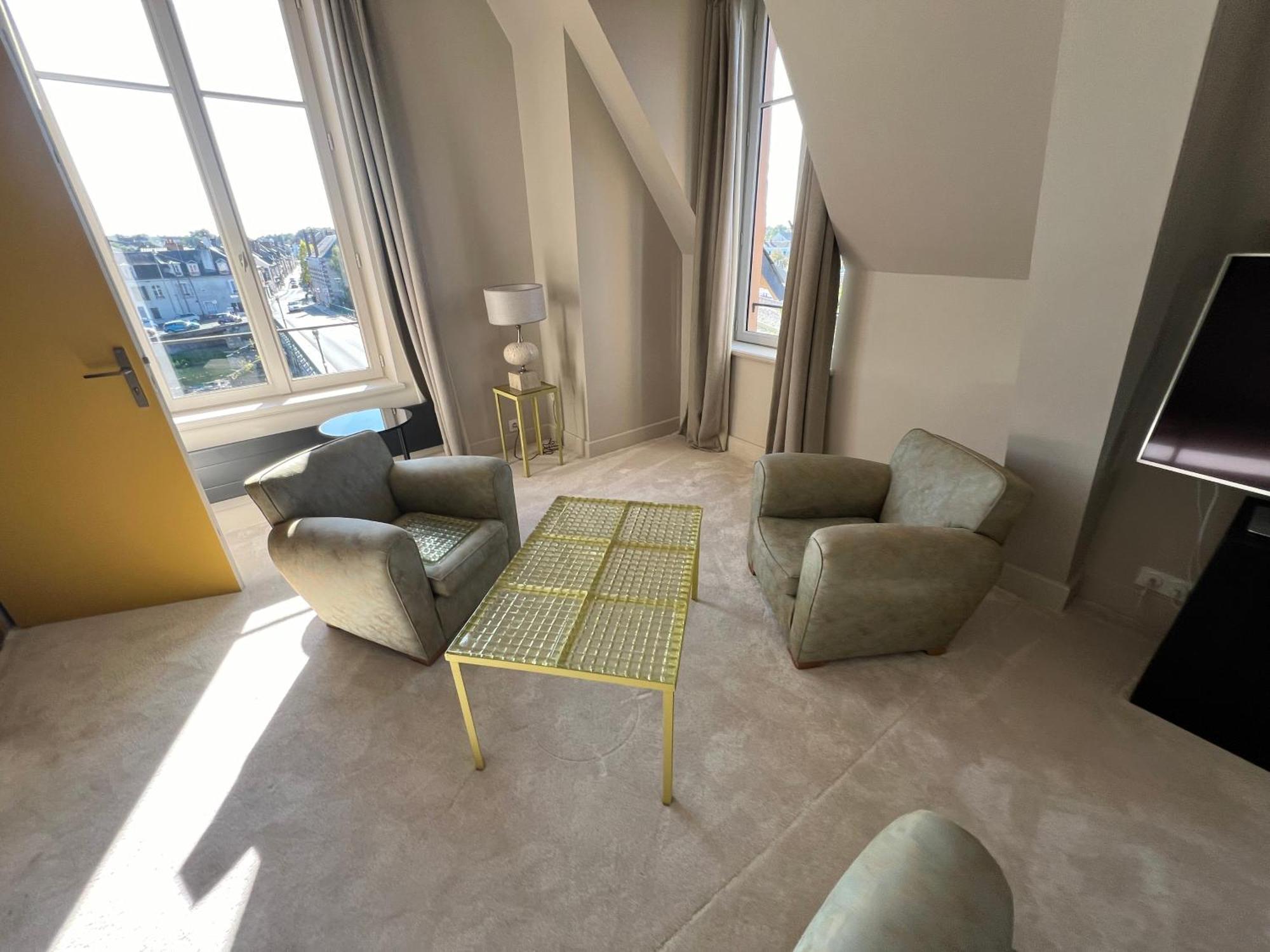 Logis Hotel La Maison A Pan De Bois Vierzon Ngoại thất bức ảnh